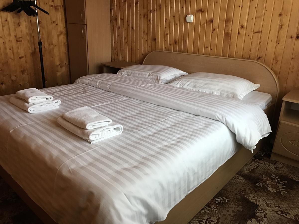 Карпатський Затишок Hotel Slavske Exterior photo